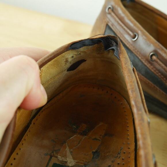 Vintage Cole Haan Tassel Loafers 11 THRASHED Boat Shoes Leather Old Money Preppy main image 11